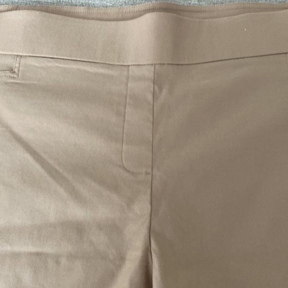 Jones New York Pull on Bermuda Shorts Size XXL. NWOT - Picture 2 of 10